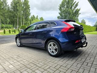 Volvo V40 Ocean race 2.0 140кВ