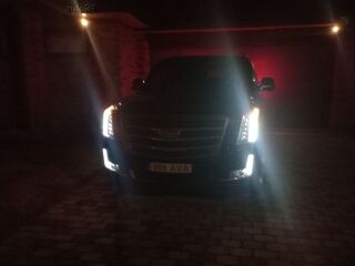 Cadillac Escalade ESV Platinum 6.2 313kW