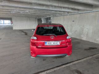 Toyota Auris 1.3 73кВ
