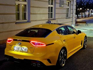 Kia Stinger Sunset Yellow Limited Edition 3.3 V6 BiTurbo 272кВ