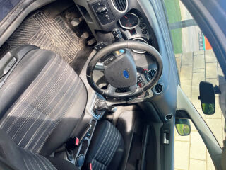 Ford Focus 1.6 74кВ