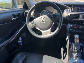 Lexus IS 300h F-Sport look 2.5 133kW