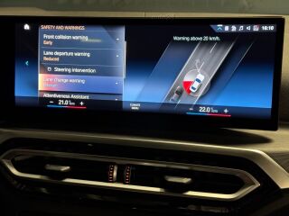 BMW 330 E M-Sportpakett PRO LCI 2.0 215kW