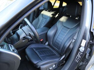 BMW X4 xDrive 30i MHEV M sportpakett 2.0 180kW