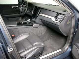 Volvo V60 AWD ULTRA DARK LUXURY XENIUM FULL 2.0 T8 Recharge Twin Engine Plug-In-Hybrid 335kW