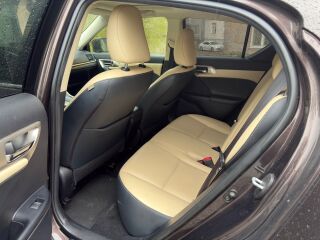 Lexus CT 200h 1.8 73kW