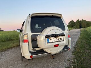 Mitsubishi Pajero 3.2 147kW