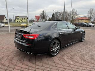 Maserati Quattroporte GTS 3.8 V8 390кВ