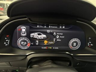 Audi R8 Coupe 5.2 456kW