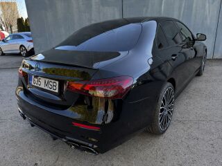 Mercedes-Benz E 300 de AMG line 2.0 143kW