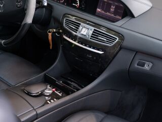 Mercedes-Benz CL 63 AMG 6.2 V8 386кВ
