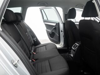 Skoda Octavia Combi 1.8 132кВ