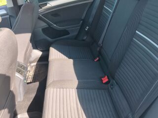Volkswagen Golf 1.6 81kW