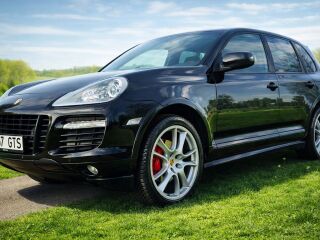 Porsche Cayenne GTS + PDCC õhkvedrustus 4.8 V8 V8 298kW