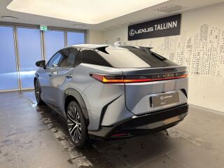 Lexus RZ 450e Luxury + Dimmable Panormaic Roof 132kW