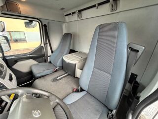 Volvo FL 240 4X2 EURO 5 + BOX + FRIGO THERMOKING EURO 5 179kW