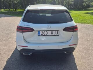 Mercedes-Benz B 180 1.3 100kW