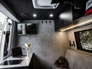 Volkswagen Crafter Race Van M1 L4H3
