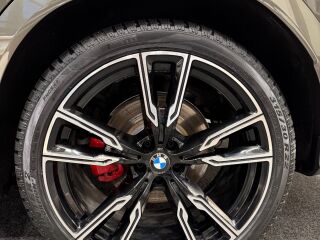 BMW X6 xDrive30d MHEV M-Sportpakett 3.0 D 210кВ