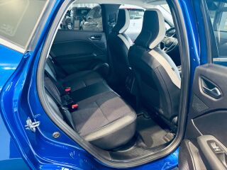 Renault Captur Intens E-TECH PLUG-IN 1.6 160hj 117кВ