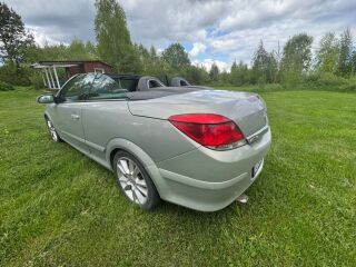 Opel Astra TwinTop 1.9 110kW