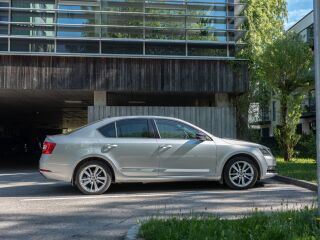Skoda Octavia 1.5 110кВ