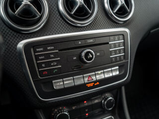 Mercedes-Benz A 180 1.5 80kW