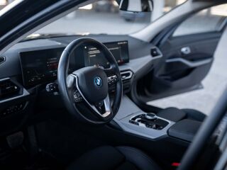 BMW 330 xDrive 2.0 215kW