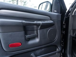 Dodge RAM 1500 4x4 Laramie 5.7 V8 HEMI 257кВ