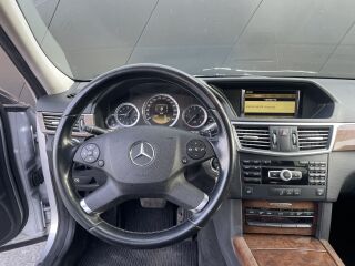 Mercedes-Benz E 220 2.1 R4 125kW