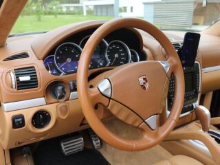 Porsche Cayenne 4.8 V8 Turbo 404kW