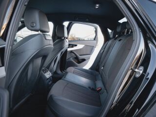 Audi A4 Limousine S-Line MHEV 2.0 TFSI 150kW