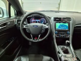 Ford Mondeo ST Line / / Sound 1.5 118kW