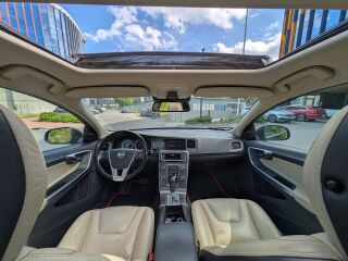 Volvo V60 D3 Summum 2.0 R5 120kW