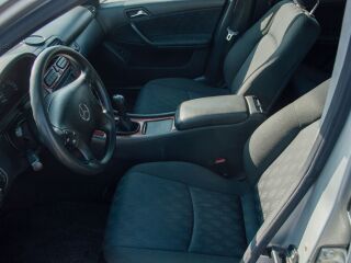 Mercedes-Benz C 180 2.0 95kW