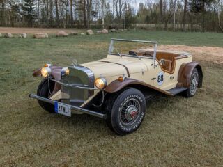 Volkswagen Beetle 1929a Mercedes-Benz SSK Roadster 1.3 37kW