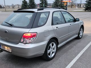 Subaru Impreza 2.0 B4 DOHC 118kW