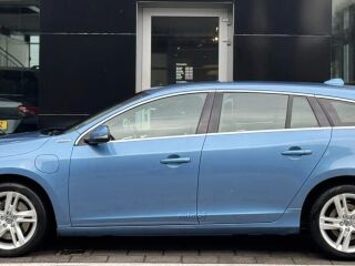 Volvo V60 Plug-in Hybrid AWD 2.4 D6 158kW