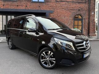 Mercedes-Benz Long 4matic black edition 2.1 140kW