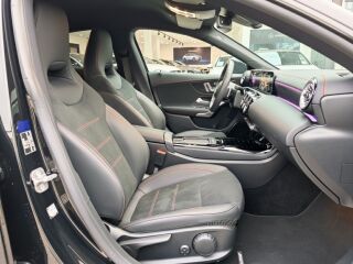 Mercedes-Benz CLA 200 AMG Night Package 1.3 120кВ