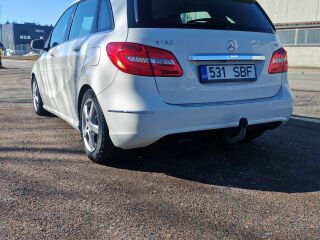 Mercedes-Benz B 180 1.5 80kW