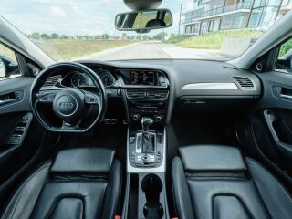 Audi A4 S-Line 2.0 110kW