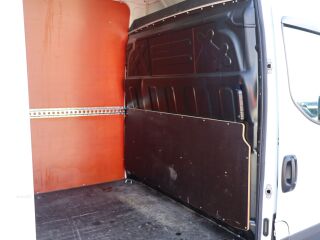 Iveco Daily L4H2 3.0 129kW