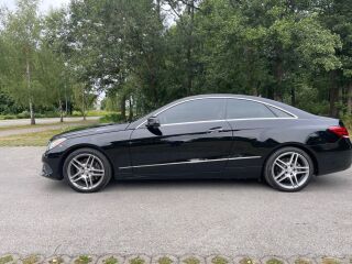 Mercedes-Benz E 400 4matic 3.5 V6 245kW