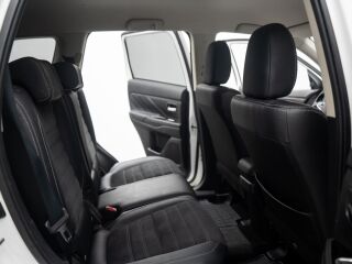 Mitsubishi Outlander Instyle 4WD PHEV 2.0 149kW