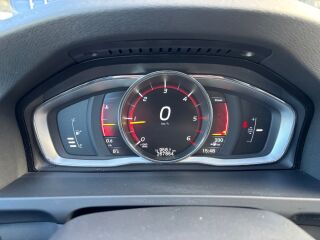 Volvo V60 SUMMUM 2.0 D4 140кВ