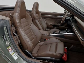 Porsche 911 Turbo S Cabriolet 3.7 478kW