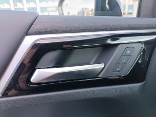 Mitsubishi Outlander Instyle Plus 4WD 2.4 PHEV 225kW