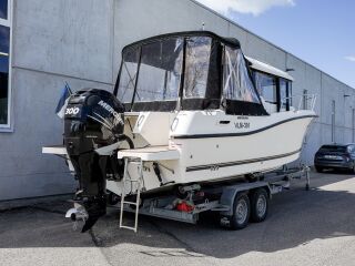 Quicksilver Pilothouse 755 300kW