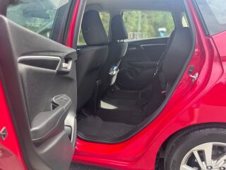 Honda Jazz 1.3 75кВ